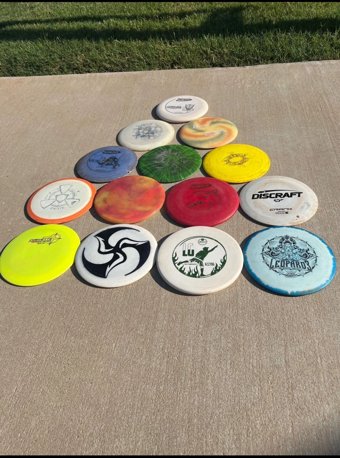 lot Of 14 Discs