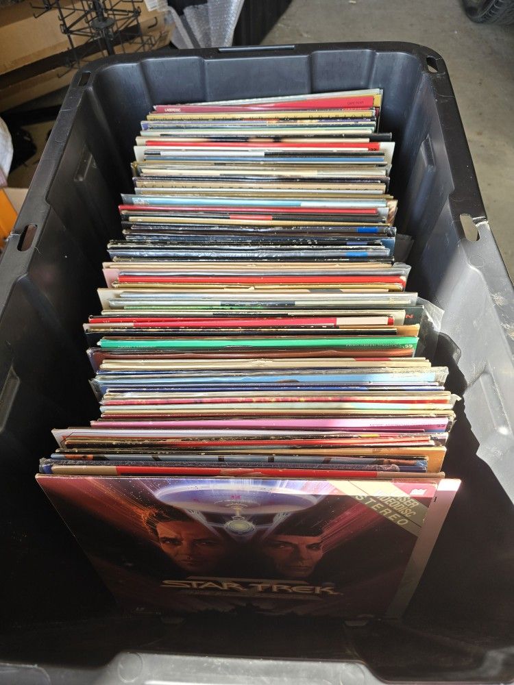 100 Common Laserdiscs. No Horror