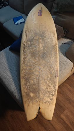 Beater surfboard.  OBO quad fish