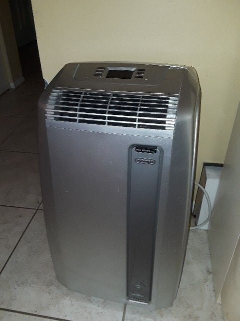 Pinguino DeLonghi PAC A140E Eco 14000 BTU Portable Air Conditioner