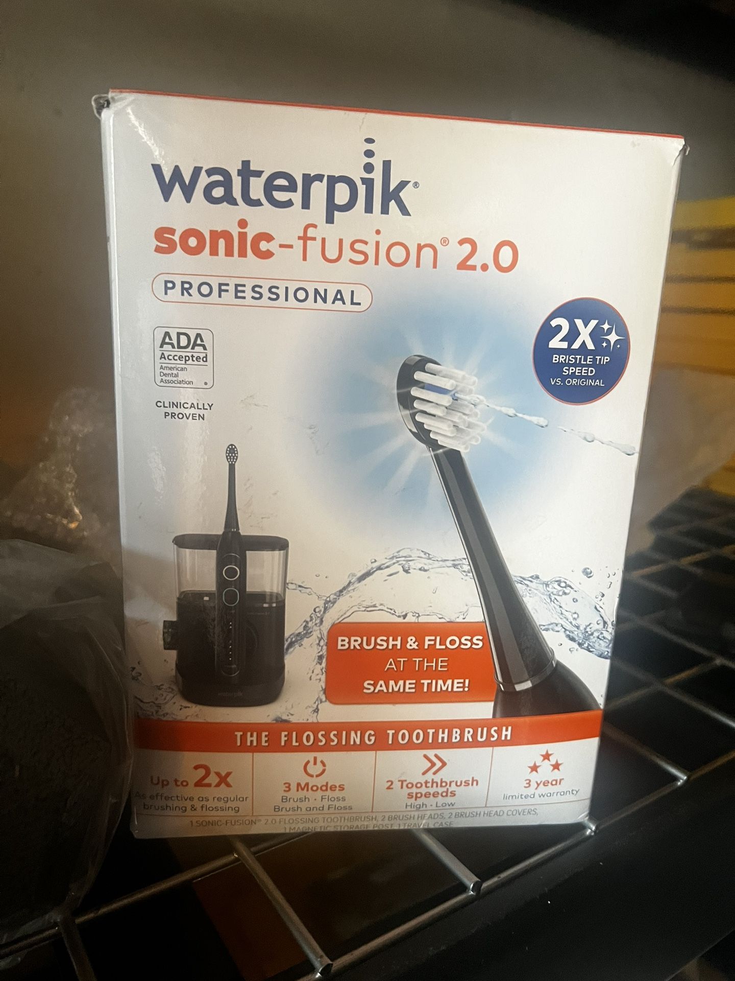 Waterpik Sonic-Fusion 2.0 Flossing Toothbrush Combo Pack