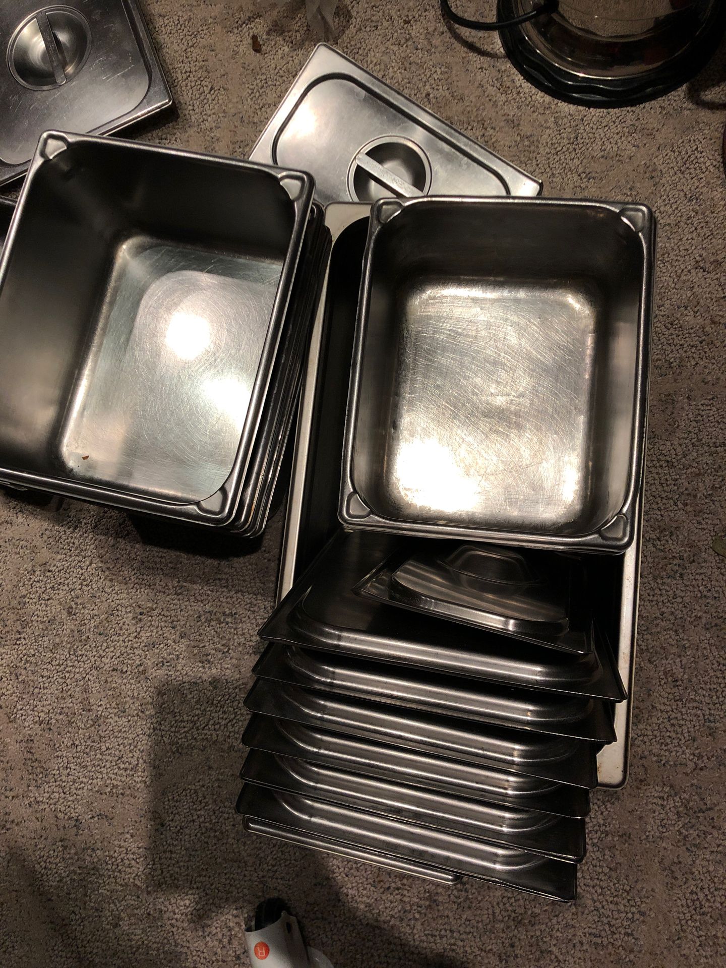 6 restaurant steam pans with lids