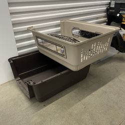 Small Dog Crate-NEED GONE ASAP