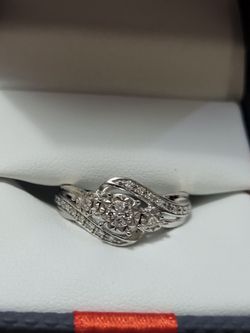 Silver ring and lab grown dimons