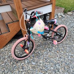 Girls Bike With Helmet