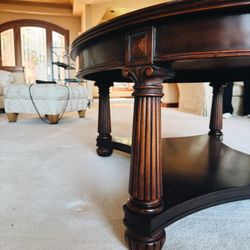 Beautiful Vintage Henkel Harris Mahogany Coffee Table