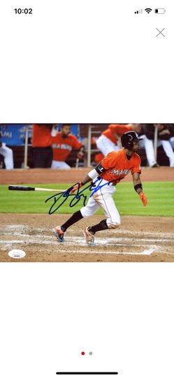 Dee Gordon Signed Marlins 8x10 Photo (JSA COA)