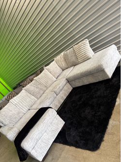 Nice U Sectional sofa couch (DELIVERY AVAILABLE)