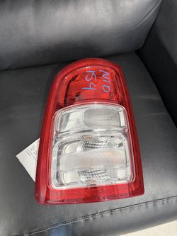 2022 Left hand side Ram 1500 Tail light incandescent
