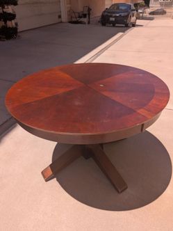 48" Round Table