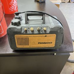 FIELDPIECE Vacuum Pump