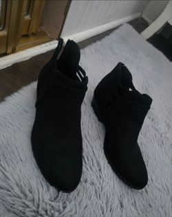 black ankle booties