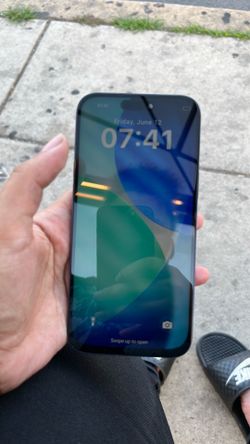 iPhone 17 pro max (READ DESCRIPTION)