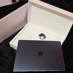 15-inch MacBook Air with Apple M2 chip,