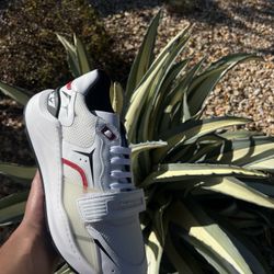 Burberry White Ramsey Brand NEW