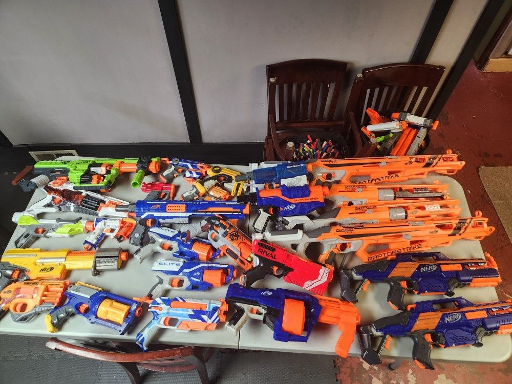 Nerf Gun Lot (25)