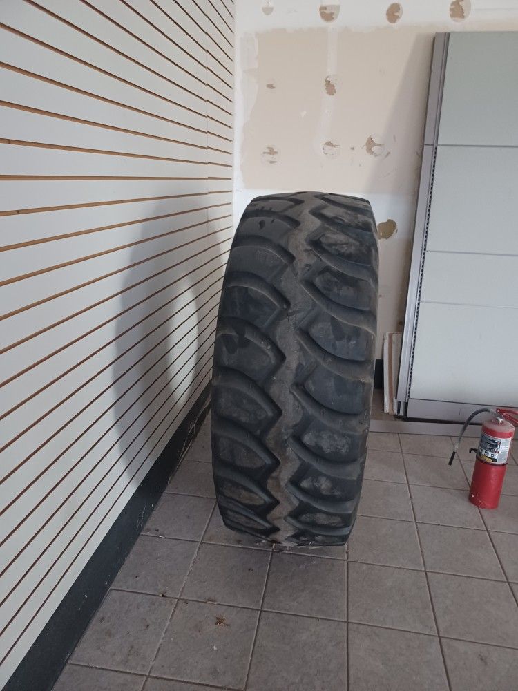Fitness Workout Tire for Sale in Jacksonville, FL OfferUp