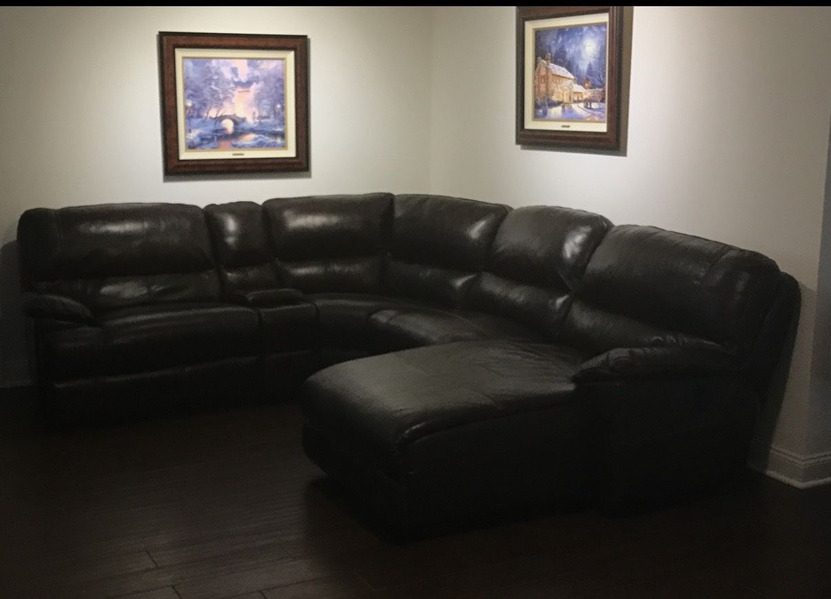 Leather Raymour And Flanagan Recliner Couch With Chase