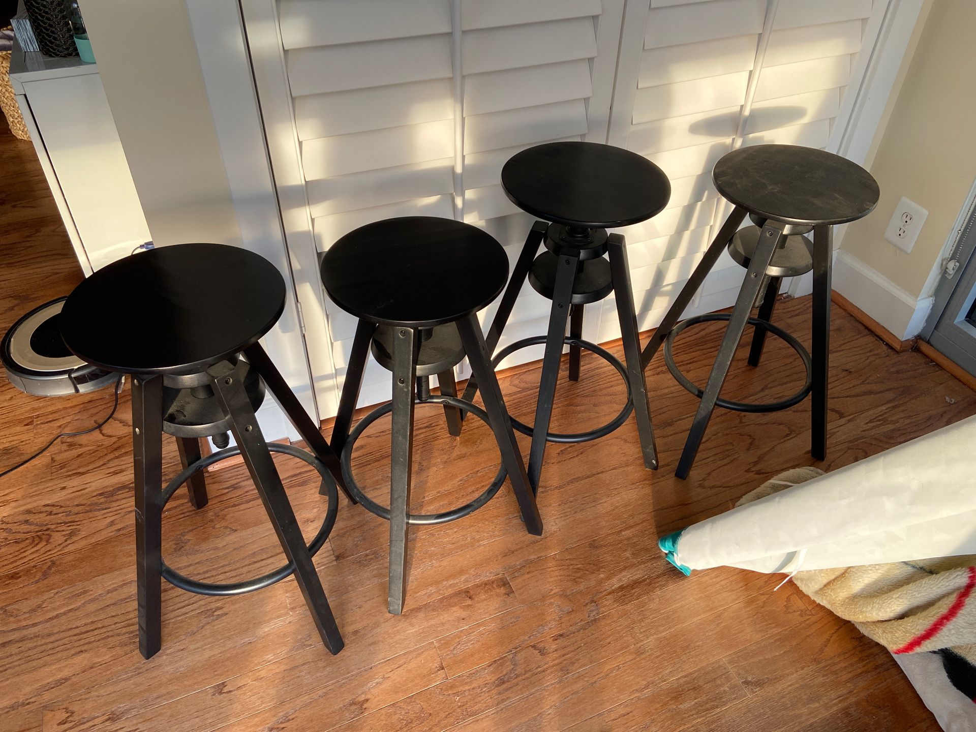 IKEA DALFRED chairs