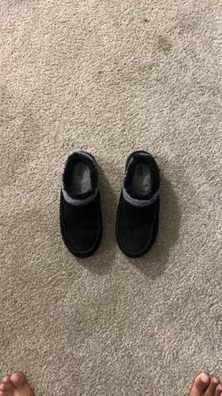 Sie 11Black Suede Slip-On Slippers with Faux Fur Lining