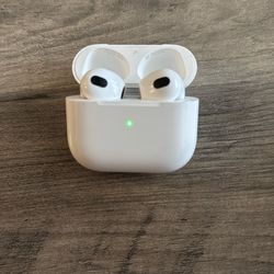 Apple Airpods (3rd Generation)