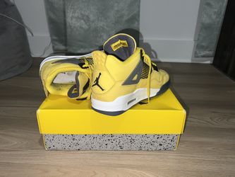 Jordan 4 Lightning