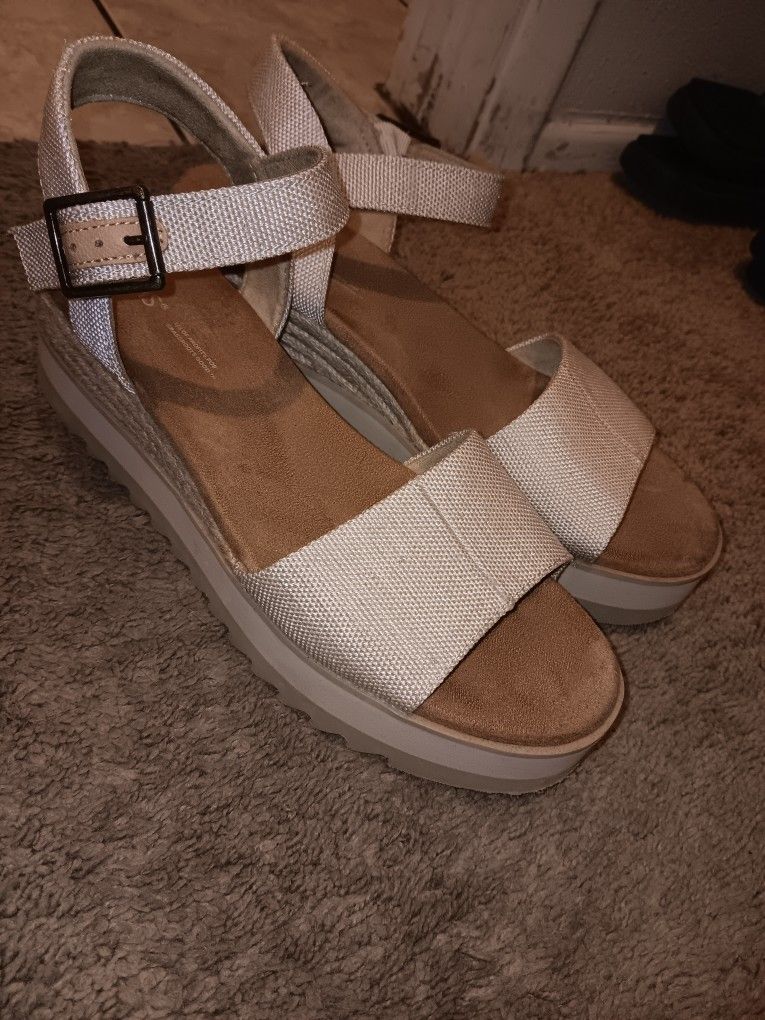 Tom's Wedge Sandals