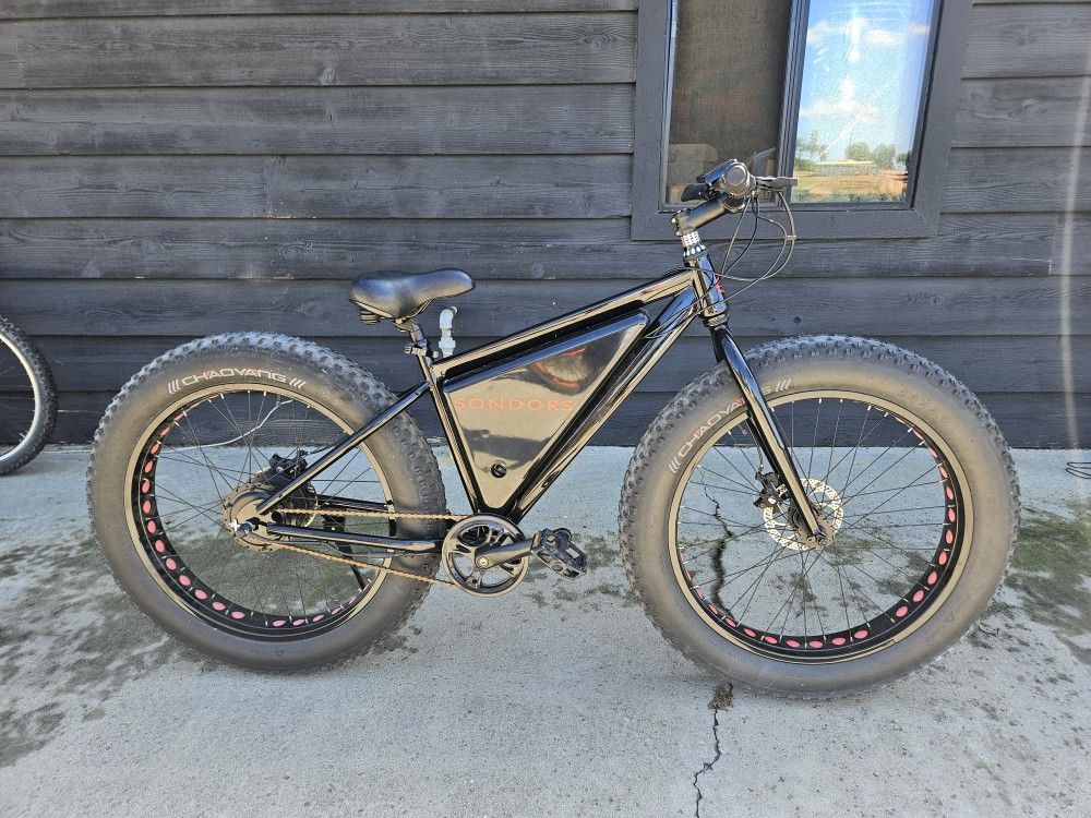 Sondors Electric Bike Like NEW, 2 Battery 36v Each.