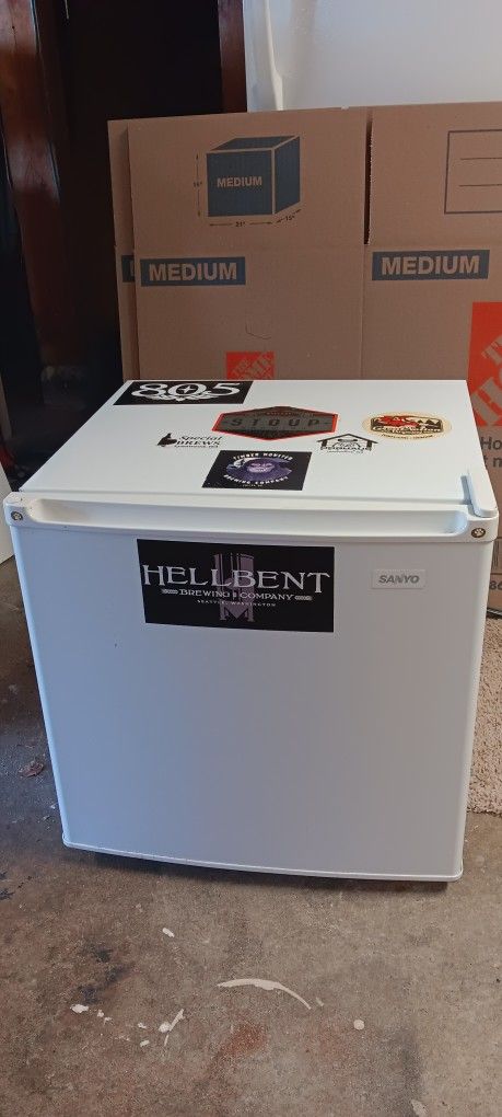 Mini Fridge