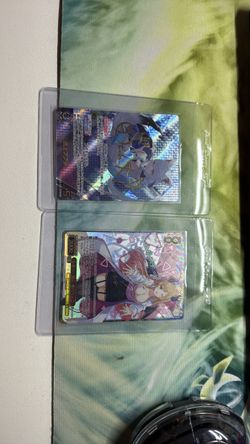 HOLO live and Weiss cards