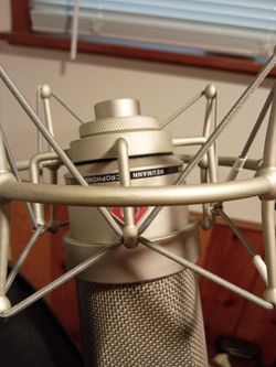 Neuman studio Microphone/Stand