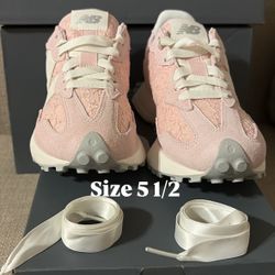 New Balance Size 5 1/2