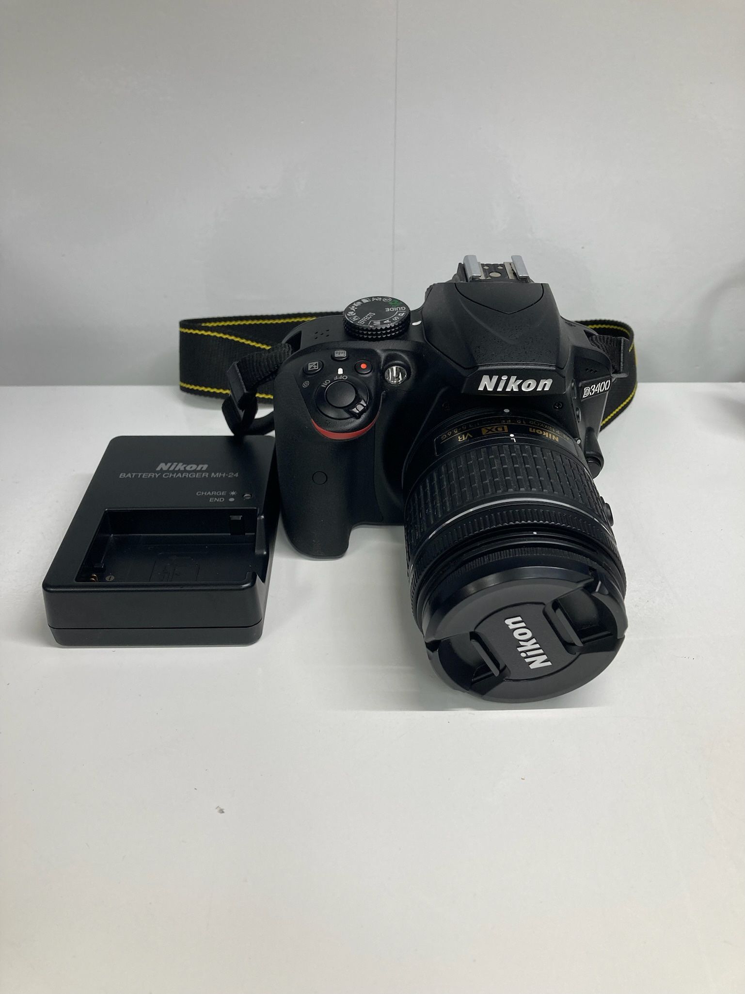 Nikon D3400 DSLR Camera With 18 55mm Lens and Charger