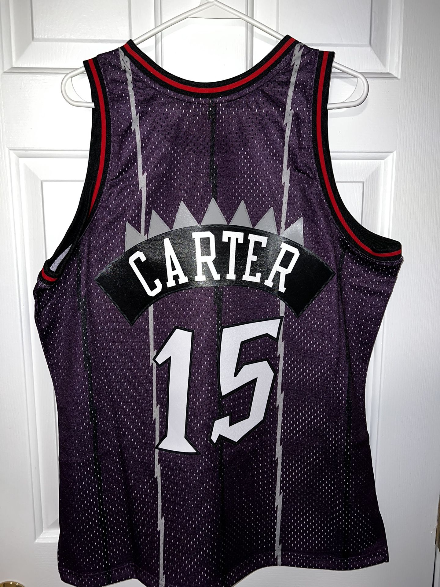 Nba Monochrome Swingman Jersey Raptors 1998 Vince Carter Size Large for Sale in Los Angeles, CA - OfferUp