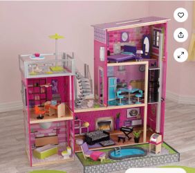 KidsKraft Uptown Dollhouse