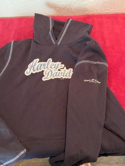 Ladies XL Harley pull over hoodie