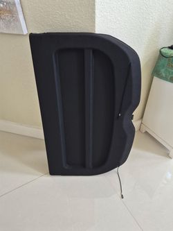 Nissan Leaf 2023, Cargo Cover