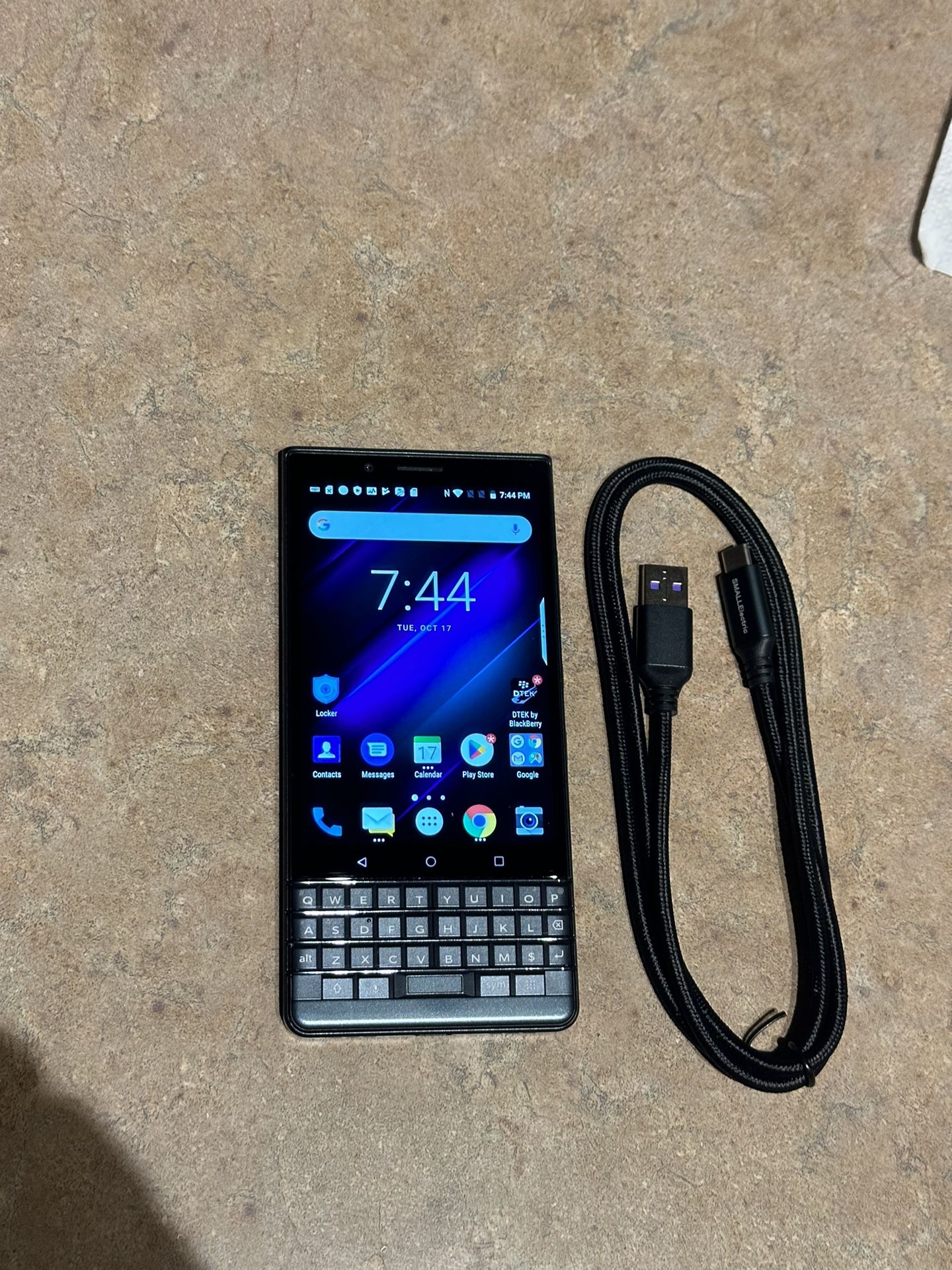 BlackBerry KEY2 LE * Excellent Condition* Unlocked
