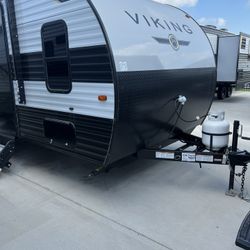 Viking 18 Ft Bunk