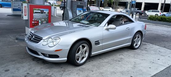 Mercedes SL500 Looks New Perfect Condition 