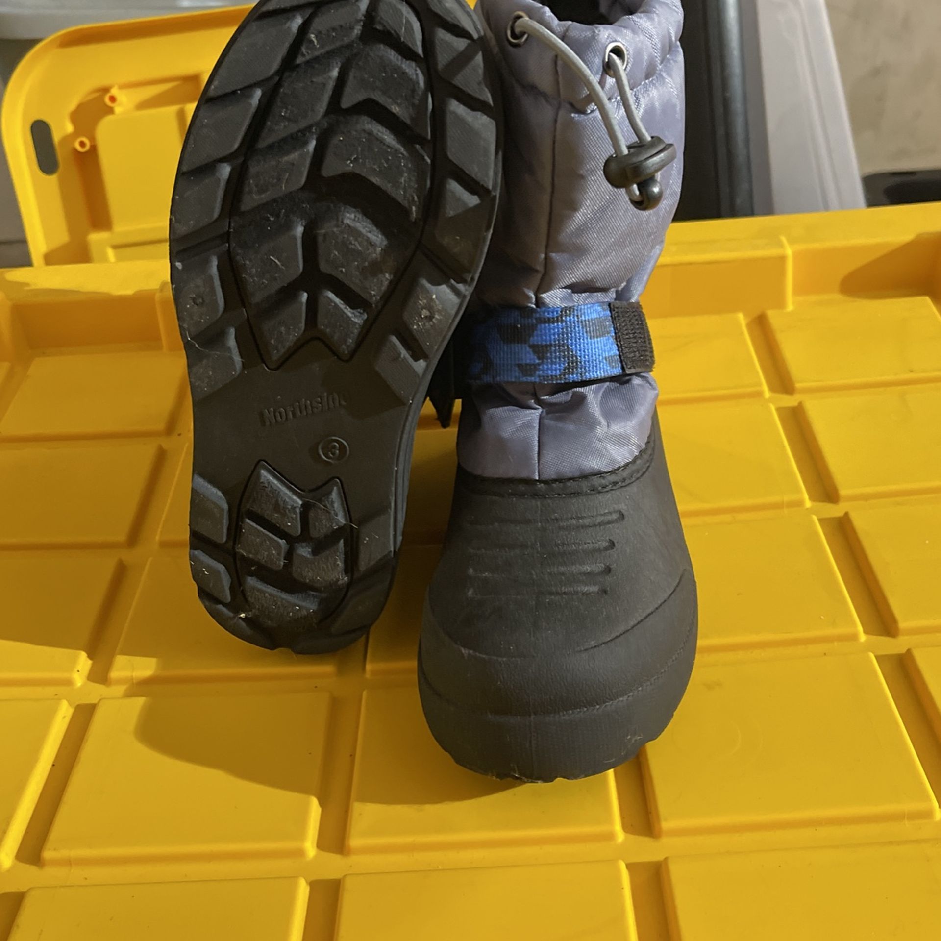 Snow Boots Kids Size 3