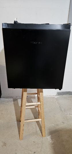 Hisense Mini Refrigerator Black