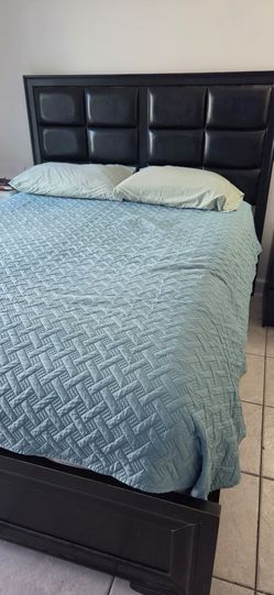 Queen bed frame