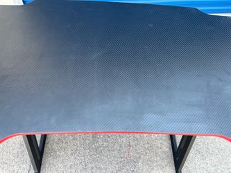 Beautiful indoor desk $34