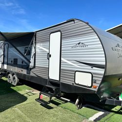 2020 Bunkhouse Travel Trailer 2 Slides