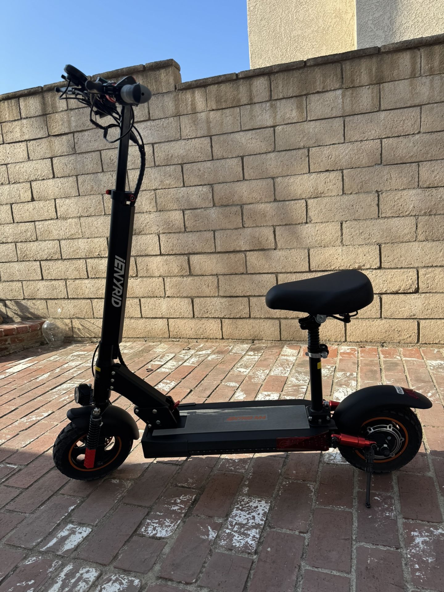 Electric scooter