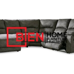 Benlocke Flannel 5-Piece Reclining Sectional with Chaise

