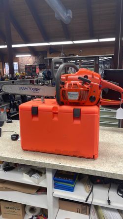 Husqvarna 455 Rancher chainsaw w/original case. 70517465