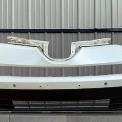 TOYOTA RAV4 WHITE PERL ORIGINAL FRONT BUMPER 2016 2017 2018