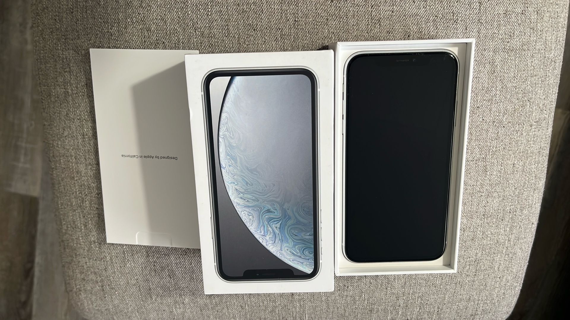Apple iPhone XR ホワイト 本体 【公式通販】 Apple iPhone XR ホワイト 本体 【公式通販】
